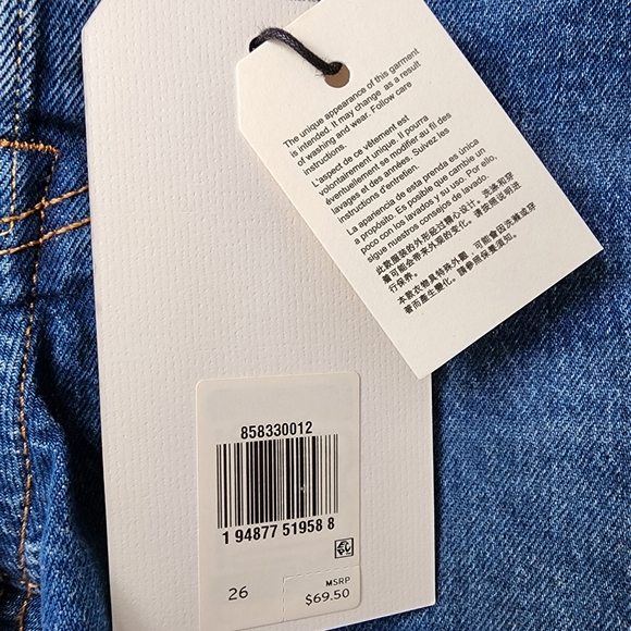 Levi's 501 Mid Thigh Shorts NWT - Picture 3 of 6